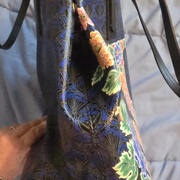 Liberty Of London Iphis D Tote NWOT - Picture 5 of 6